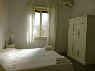B&B Ai 2 Papi Rom Bed & Breakfast