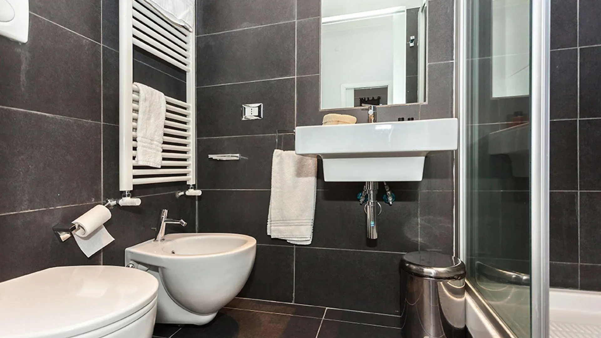 B&B Ai 2 Papi Rom Bed & Breakfast